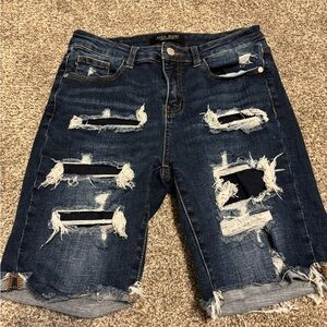 Judy Blue Distressed Cargo Shorts Size M